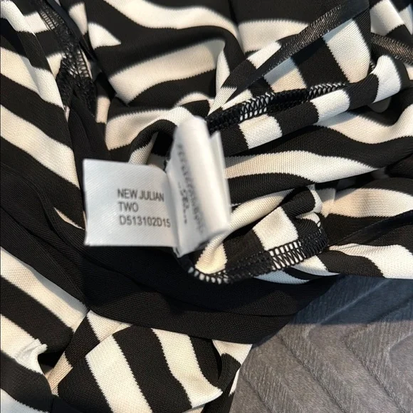NWT DVF New Julian Two Black/White Stripe Wrap Dress - Picture 9 of 10
